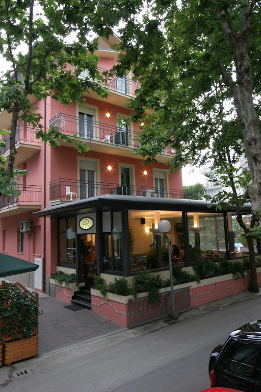 Hotel Villa Rossi Bellaria-Igea Marina Exteriör bild